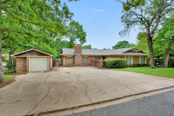 930 S Maurice Avenue S, Denison, TX 75020