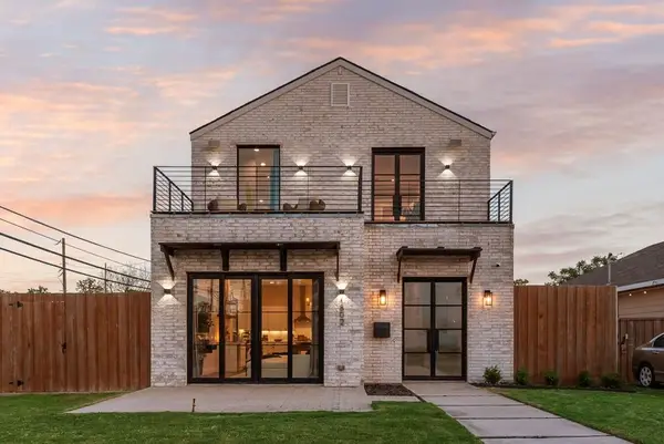 1802 Pueblo Street, Dallas, TX 75212