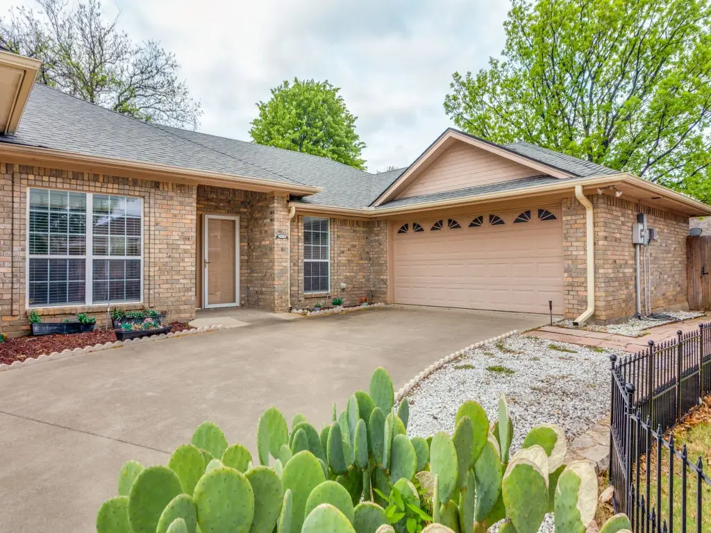 1014 Teresa Court, Granbury, TX 76048 - #1