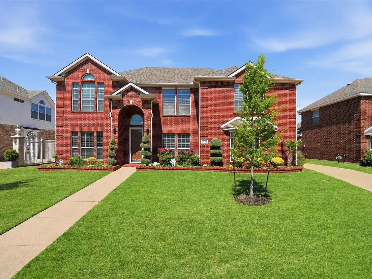 2824 Gillespie Lane, Grand Prairie, TX 75052 - #1
