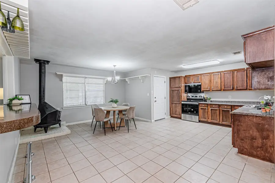 1612 Warren Lane, Fort Worth, TX 76112 - #2