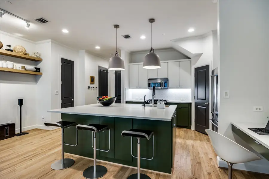 7333 Valley View Lane #302, Dallas, TX 75240 - #3