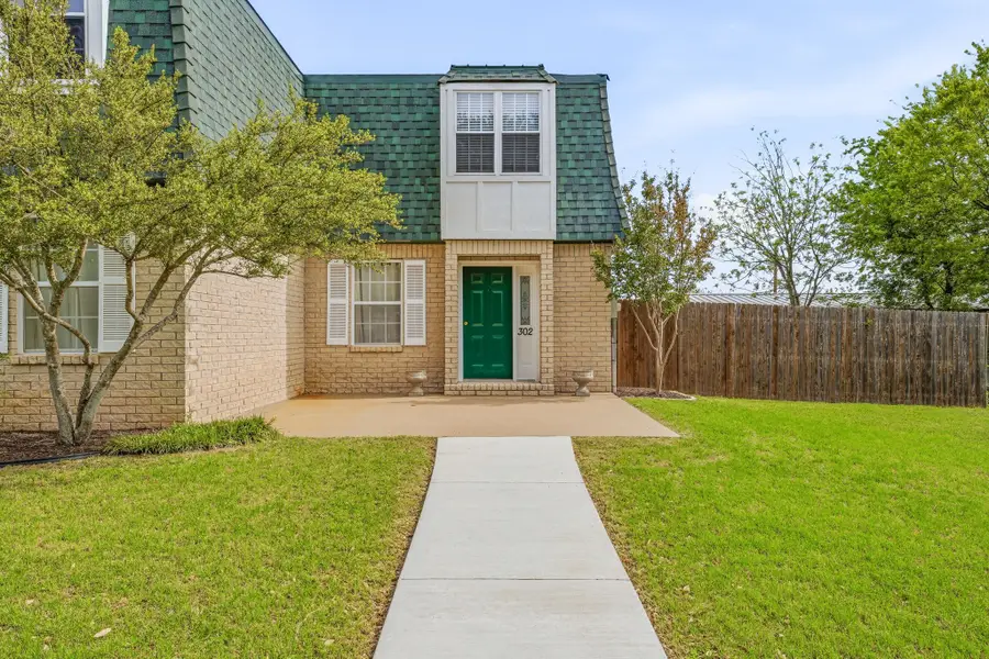 302 Hill Street, Glen Rose, TX 76043 - #2