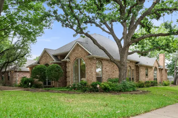 5200 Independence Avenue, Arlington, TX 76017