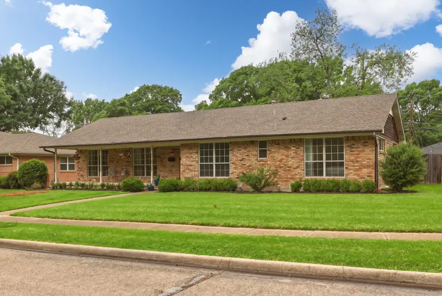 10427 Sinclair Avenue, Dallas, TX 75218 - #2