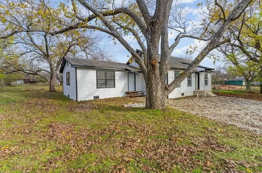 2003 W Bond Street, Denison, TX 75020 - #2