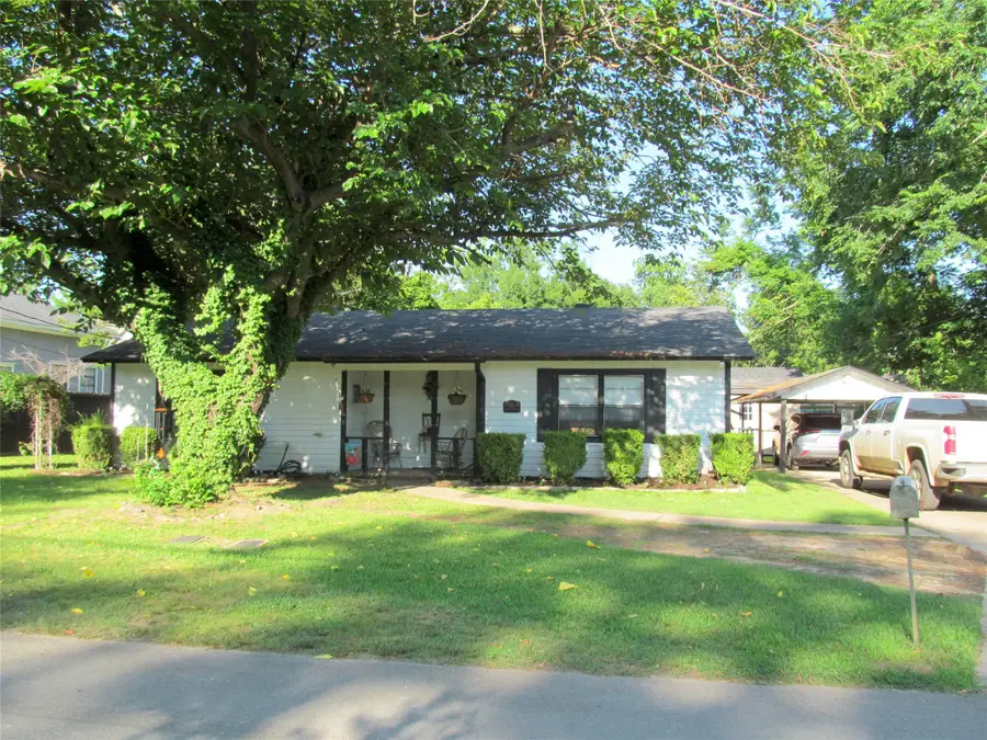 401 Wilkerson Street, Winnsboro, TX 75494 - #3