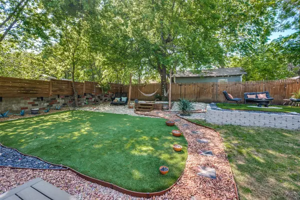 1212 E Jessamine Street, Fort Worth, TX 76104