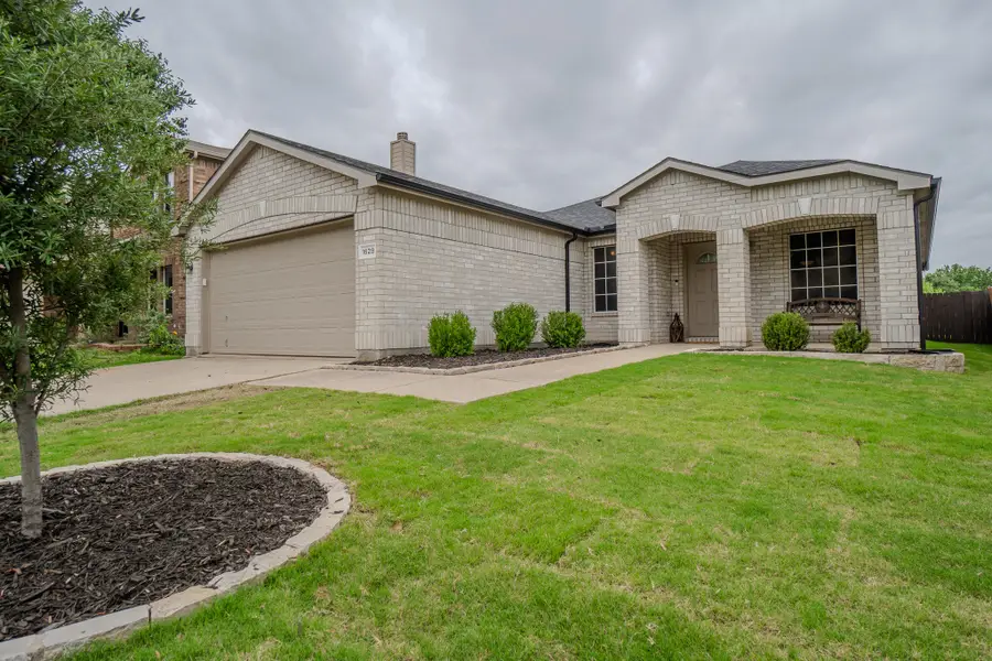 1628 Princess Lane, Little Elm, TX 75036 - #2