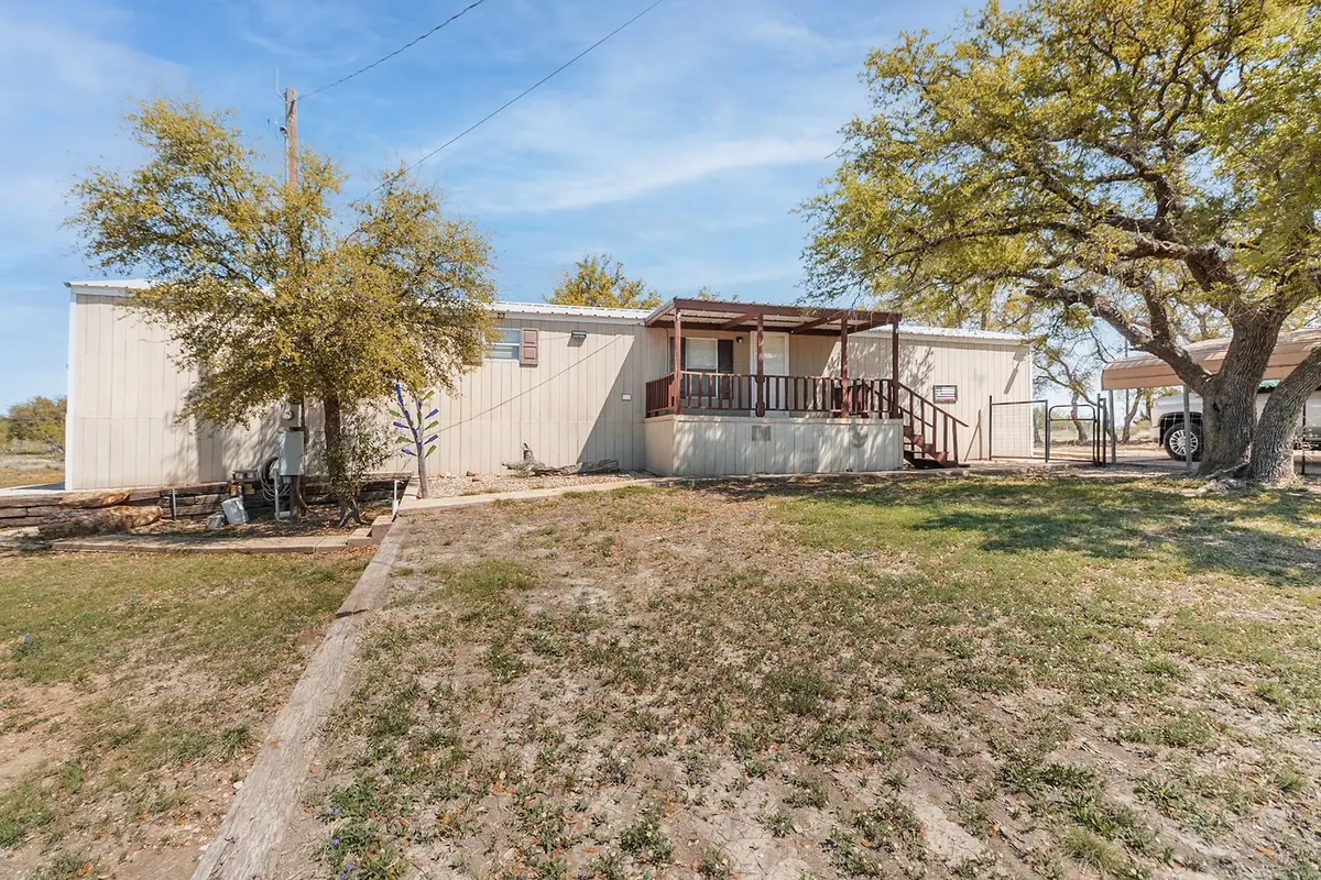 124 Lohn Street, Brady, TX 76825 - #1
