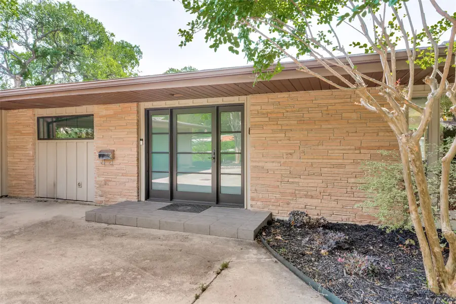 4101 Hildring Drive E, Fort Worth, TX 76109 - #3