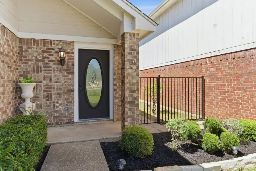 910 S Old Orchard Lane, Lewisville, TX 75067 - #3