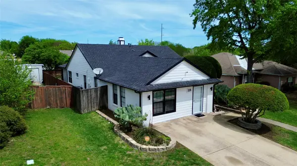 225 California Drive, Glenn Heights, TX 75154