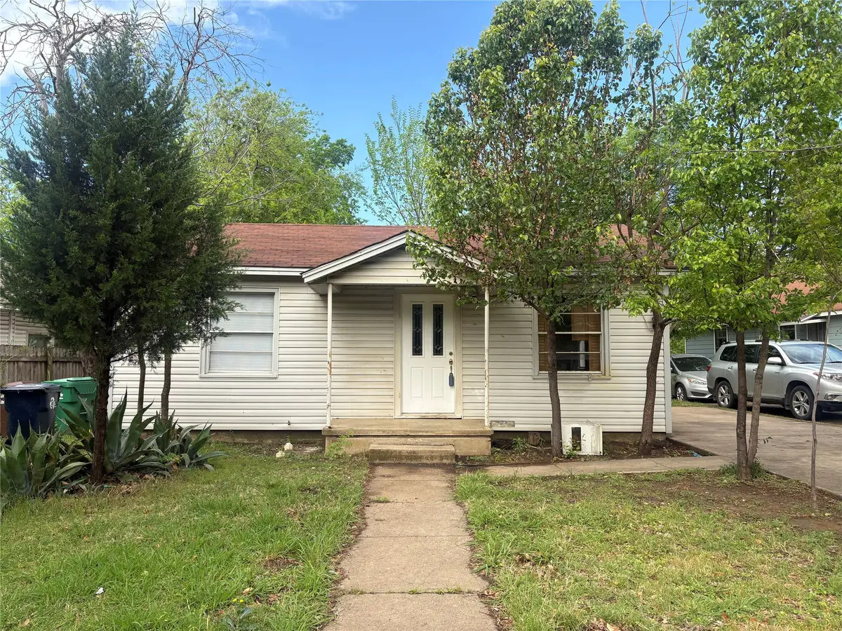 325 N Wood Street, Denton, TX 76209 - #1