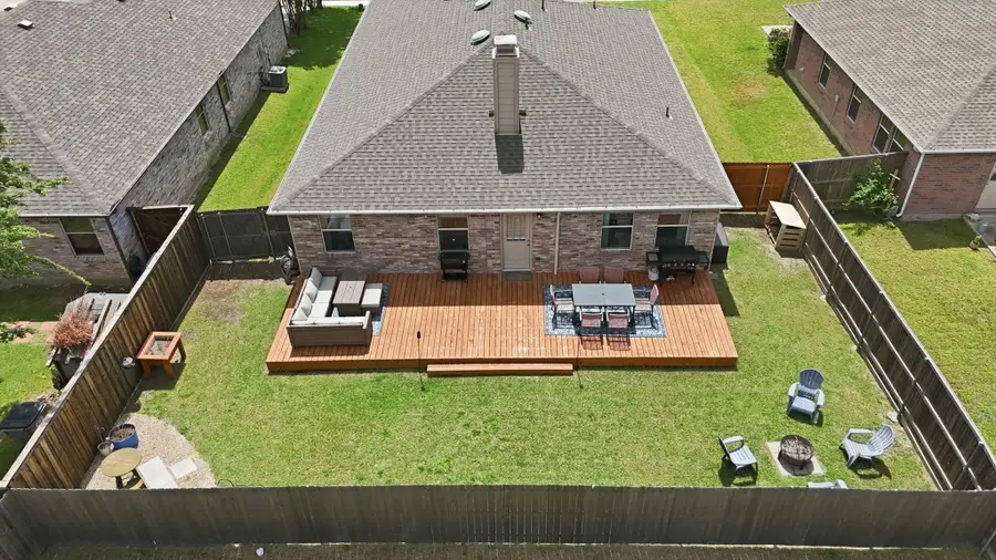 1637 Fieldstone Drive, Little Elm, TX 75068 - #2