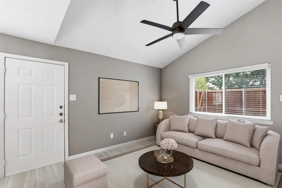 5743 Cedar Creek Drive, Benbrook, TX 76109 - #2