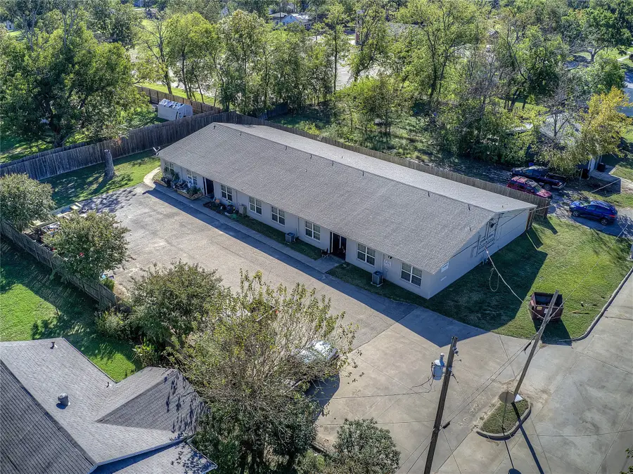 214 Locust Street S, Sulphur Springs, TX 75482 - #2