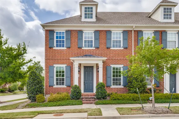 1036 Gardenia Street, Carrollton, TX 75007