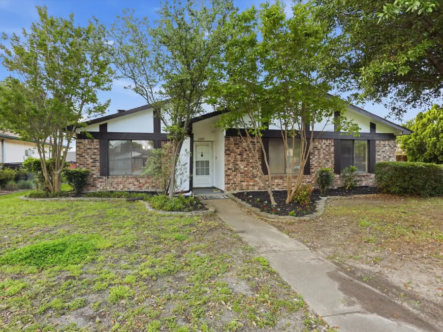 2204 Ridgedale Drive, Carrollton, TX 75006 - #2