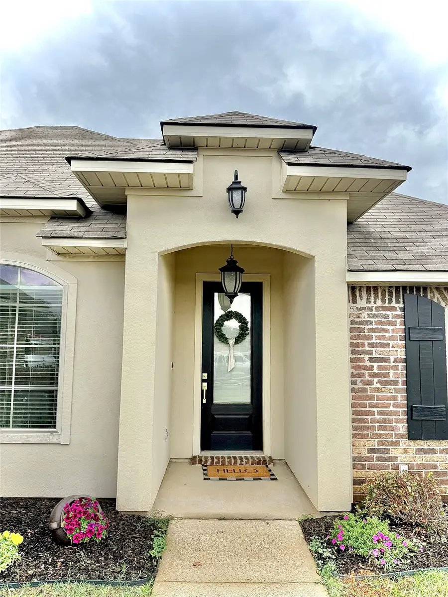 233 Sedgewick Avenue, Haughton, LA 71037 - #3