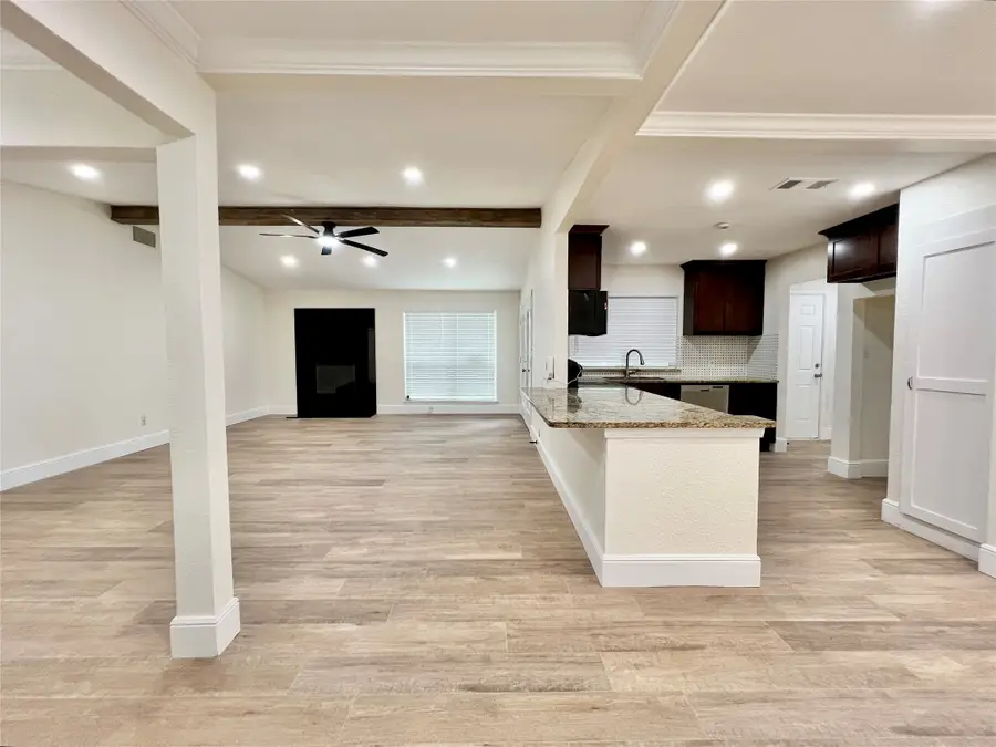 3241 Bunker Hill Drive, Forest Hill, TX 76140 - #2