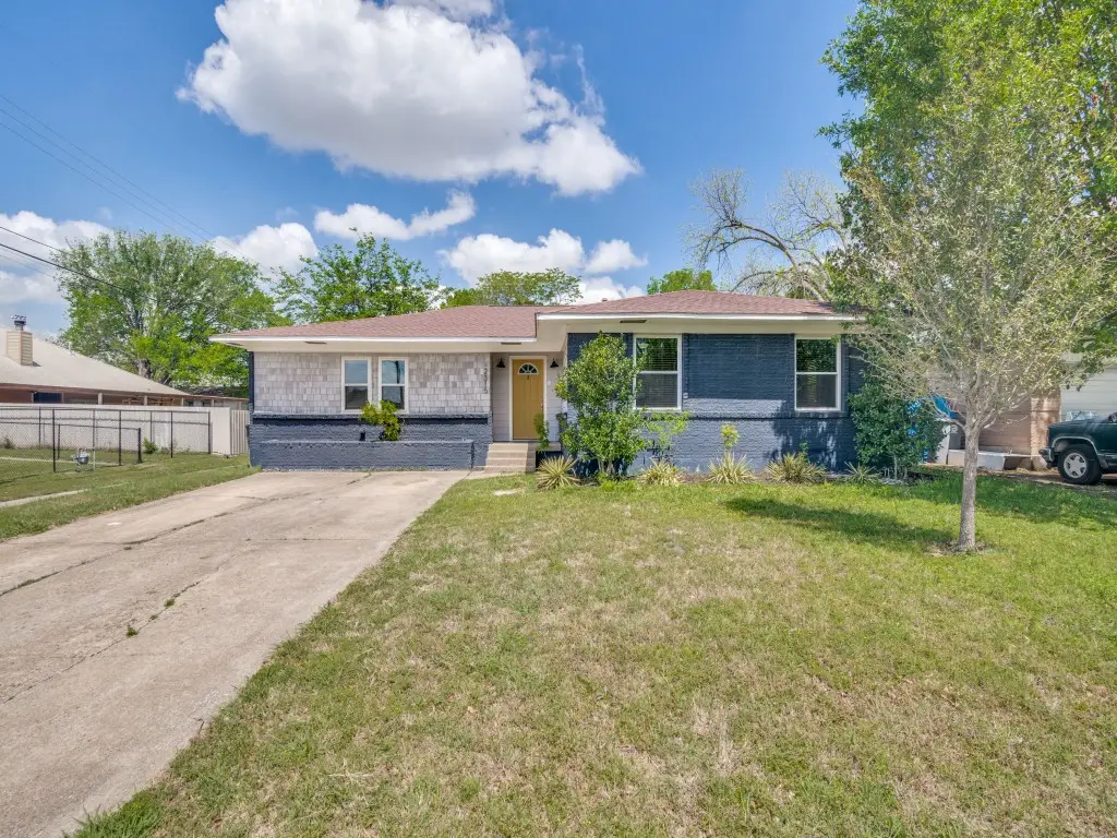 2315 Inadale Avenue, Dallas, TX 75228 - #1