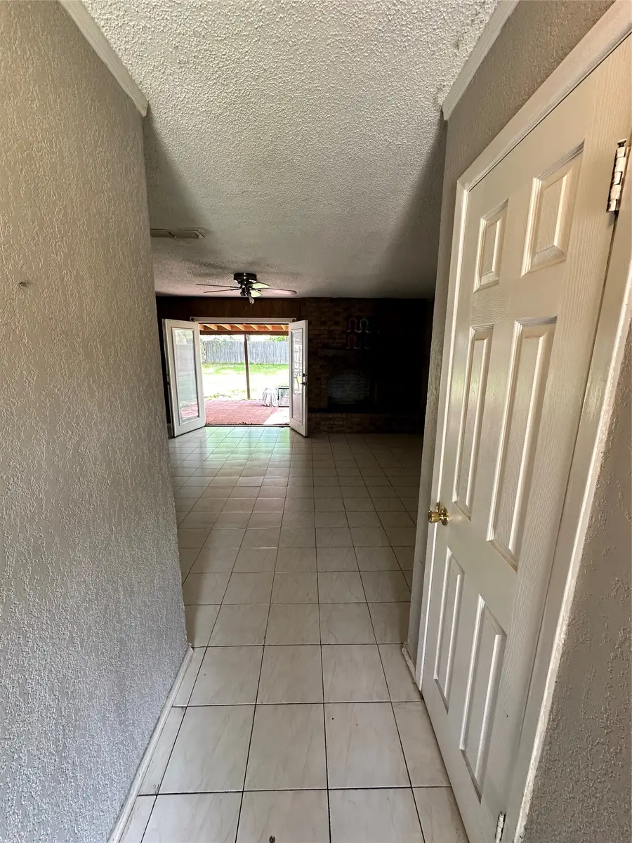 3046 Gene Lane, Haltom City, TX 76117 - #3