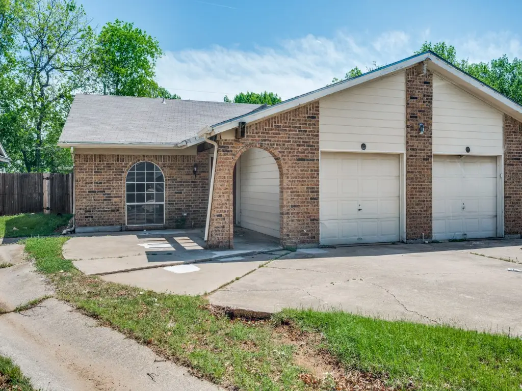 600 Billie Ruth Lane, Hurst, TX 76053 - #1