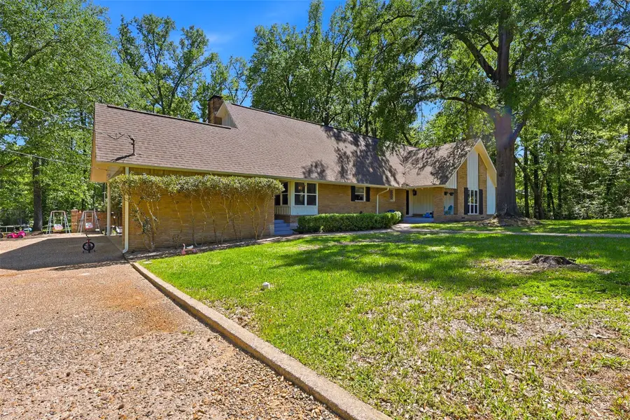 1201 Garden Avenue, Mount Pleasant, TX 75455 - #3