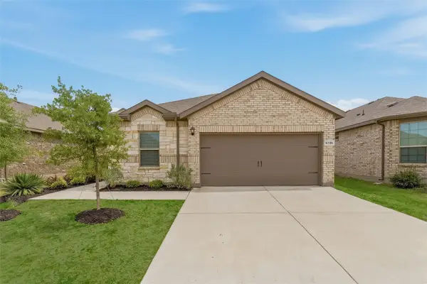 9749 Serviceberry Lane, Fort Worth, TX 76036