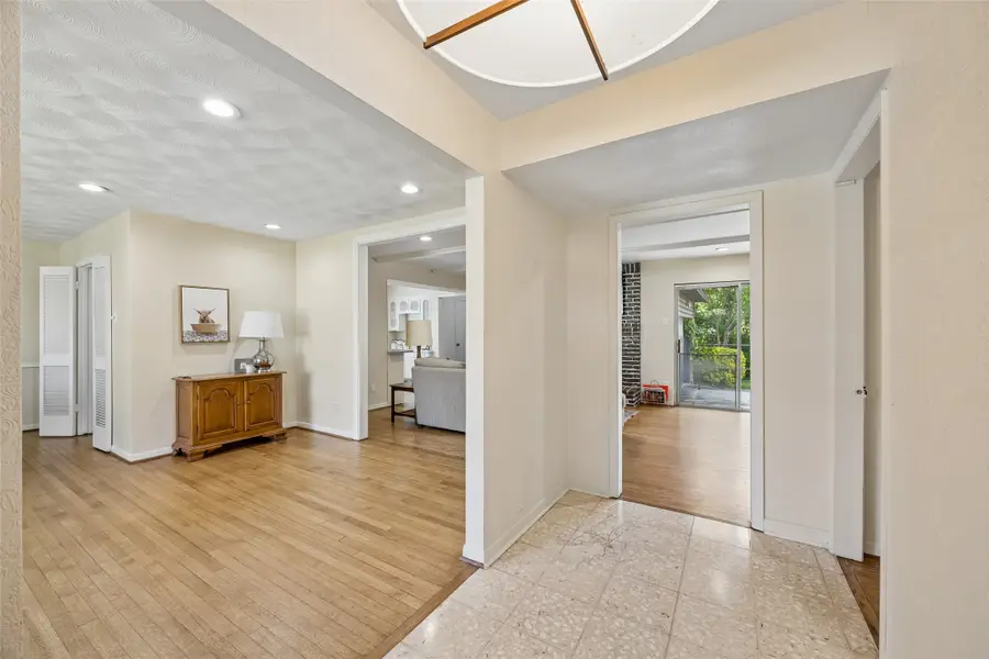 8049 Woodhue Road, Dallas, TX 75228 - #3