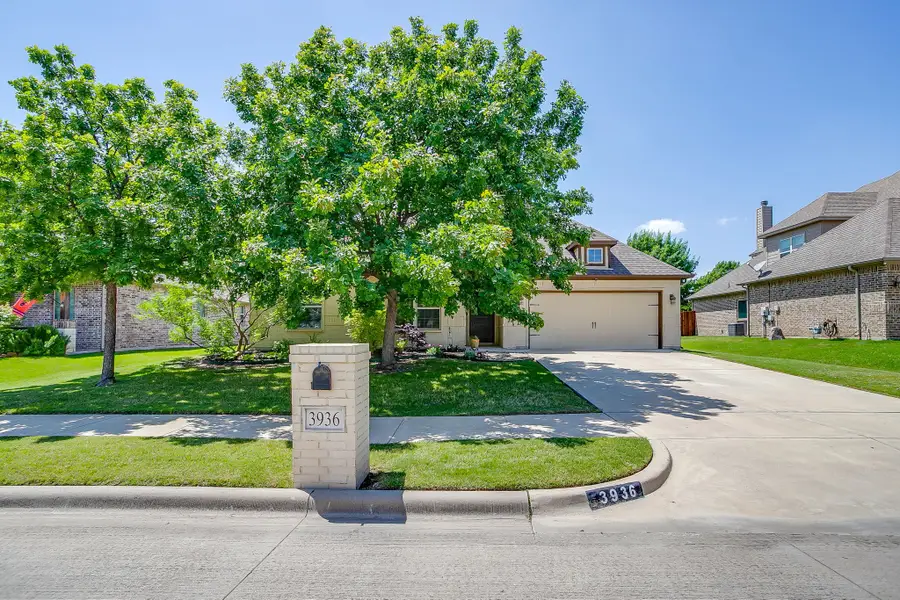 3936 Brookdale Road, Benbrook, TX 76116 - #3