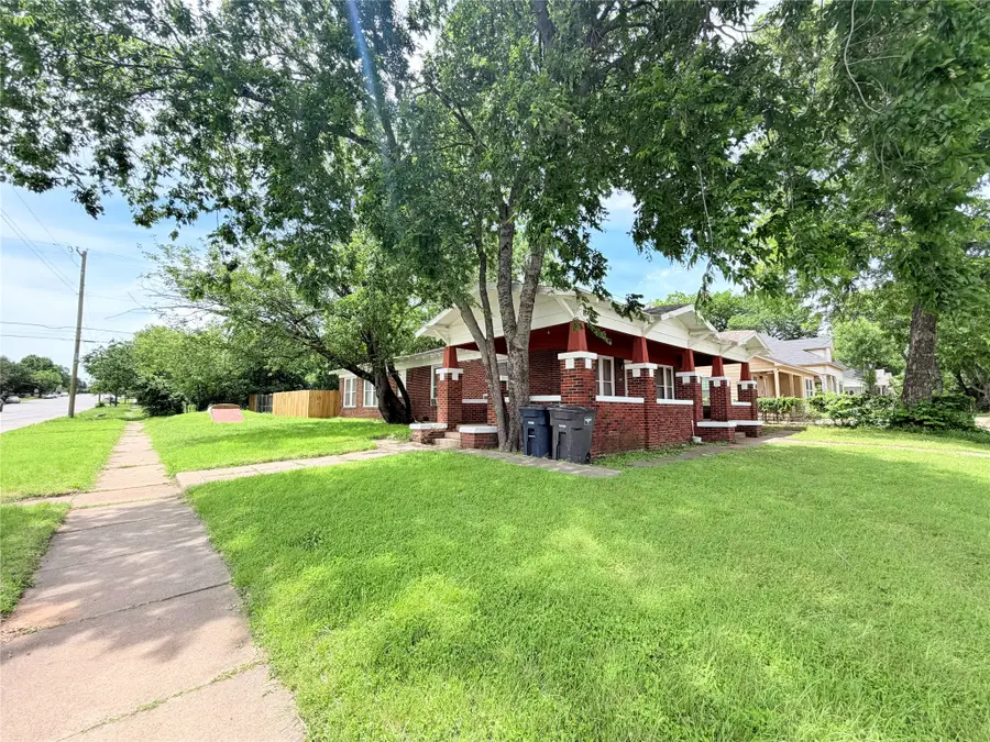 900 W Central Avenue, Fort Worth, TX 76164 - #2