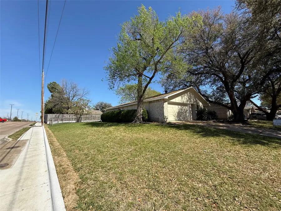 5002 Longhorn Trail, Garland, TX 75043 - #2