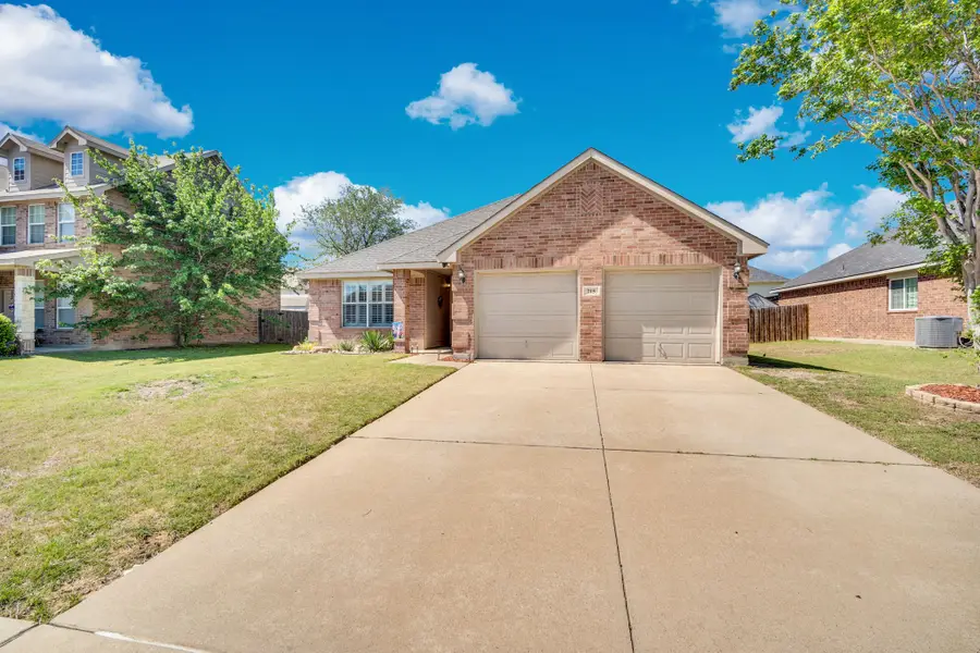 215 Stable Drive, Waxahachie, TX 75165 - #2