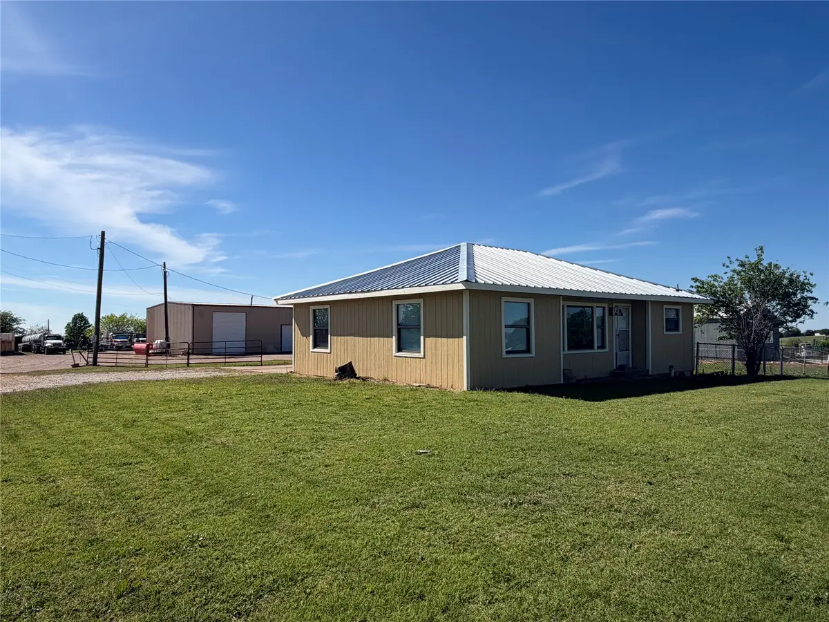 1346 Polk Rd, Bowie, TX 76230 - #1