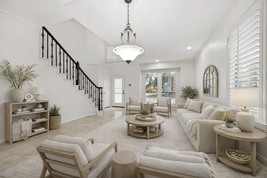 316 Riverwalk Lane, Irving, TX 75063 - #2