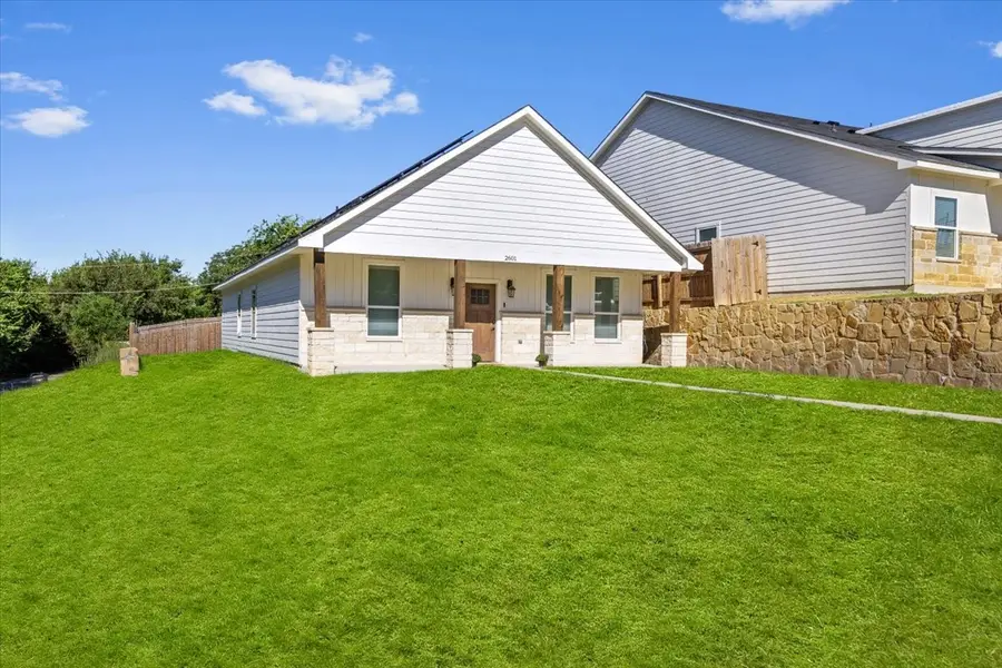 2601 Hutchinson Street, Fort Worth, TX 76106 - #3