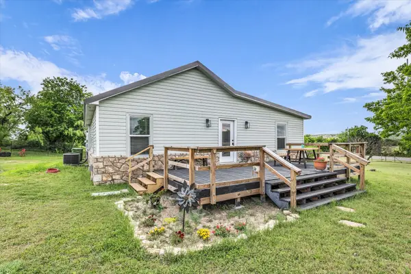 1037 County Road 2004, Glen Rose, TX 76043