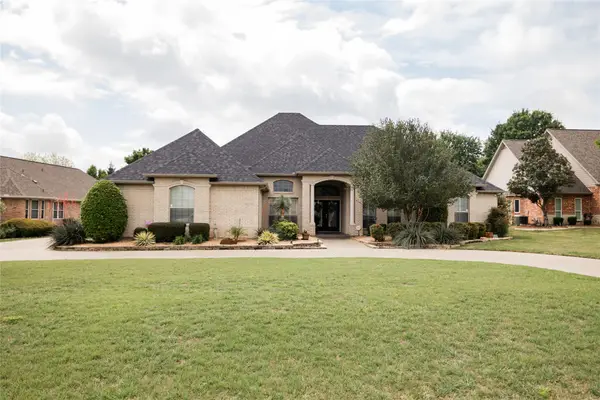 671 Brookglen Court, Waxahachie, TX 75165