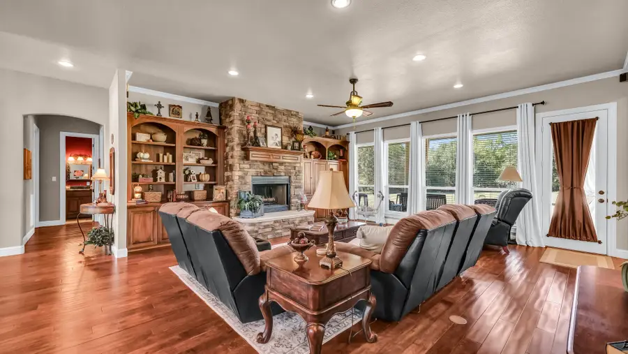 1144-B Boling Ranch Road N, Azle, TX 76020 - #2