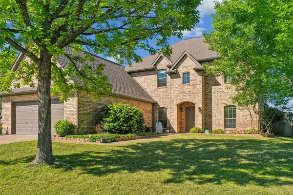 304 Creekside Trail, Argyle, TX 76226