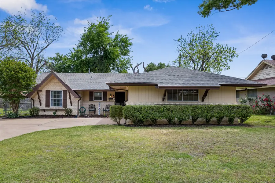 1918 Normandy Drive, Irving, TX 75060 - #2