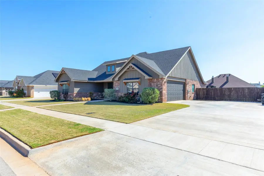6817 Red Yucca Road, Abilene, TX 79606 - #3