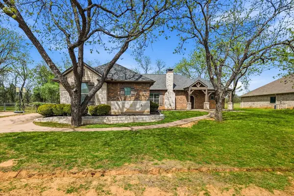 9601 Ravenswood Road, Granbury, TX 76049