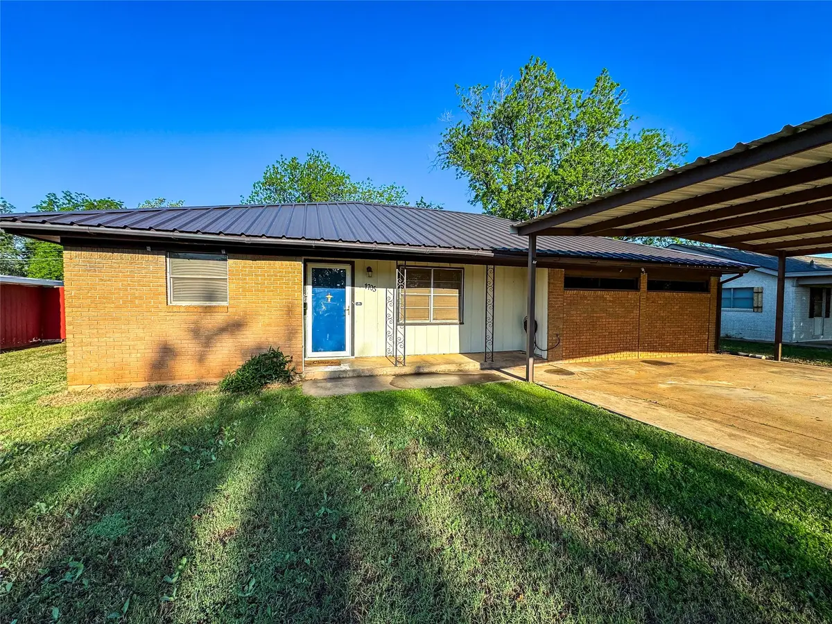 1705 N Avenue G, Haskell, TX 79521 - #1