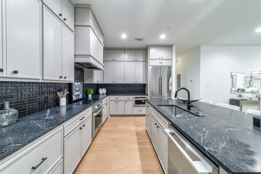 3601 Routh Street #1A, Dallas, TX 75219 - #2