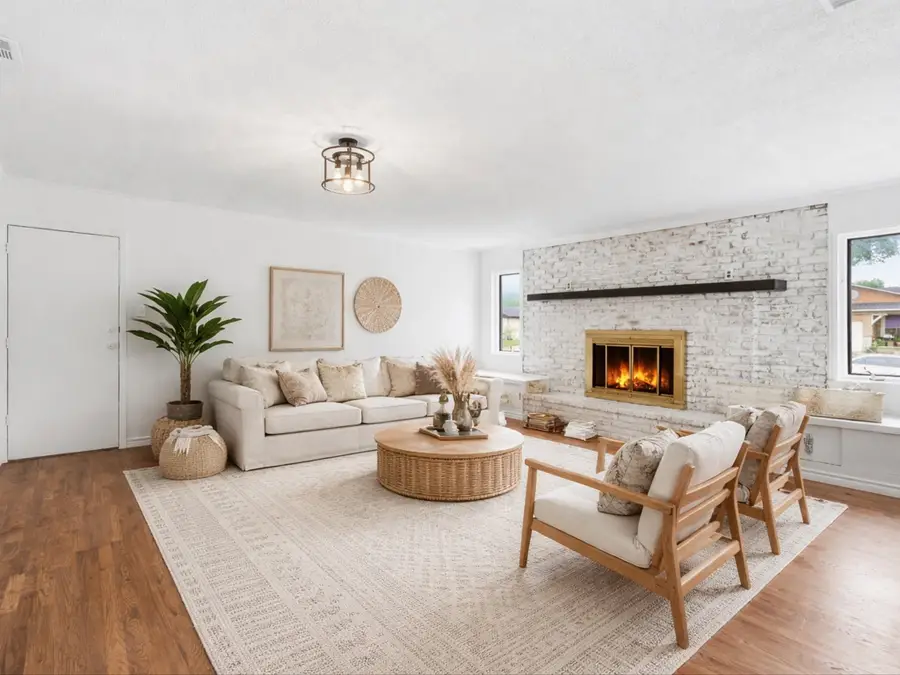 1112 Noble Avenue, Carrollton, TX 75006 - #3