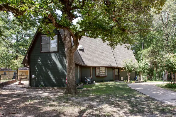 137 Oak Haven Drive, Gun Barrel City, TX 75156