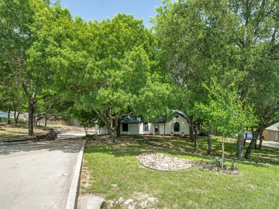 241 Southview Drive, Hudson Oaks, TX 76087 - #2